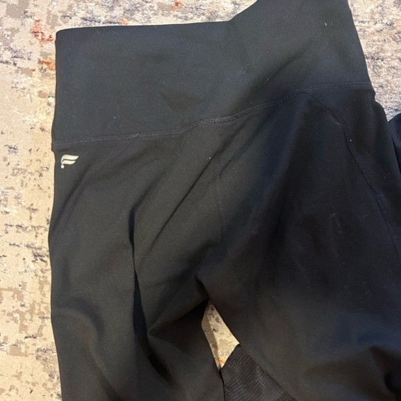 Fabletics Size XS Black Ruched Leggings - Picture 4 of 4